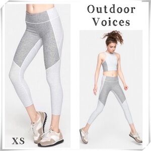 OUTDOOR Voices Two-Tone 3/4 Leggings Blue & Gray Size XS